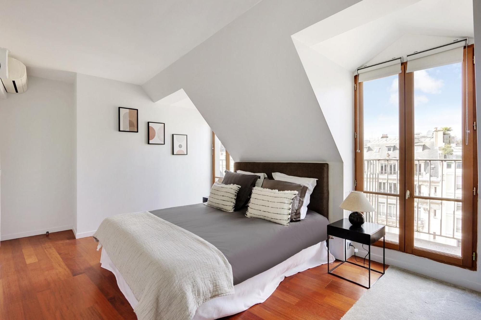 Appartement Eiffel Tower View
