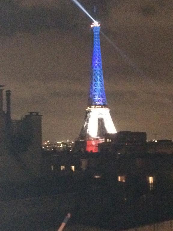 Eiffel Tower View * Parijs